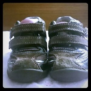 Stride rite toddler girl walking booties.